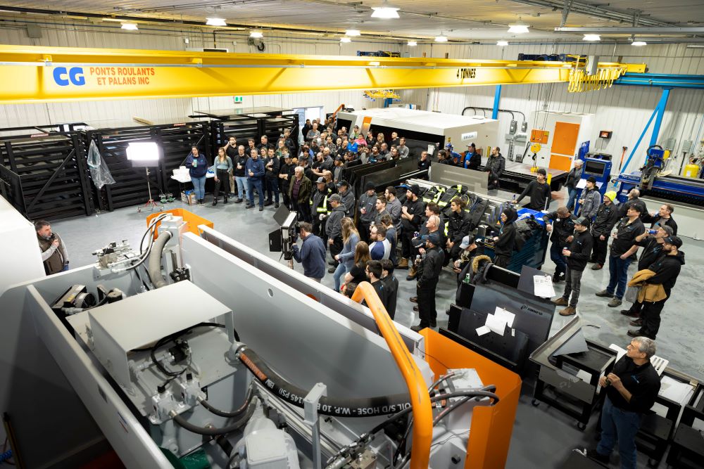 inauguration decoupe laser employes