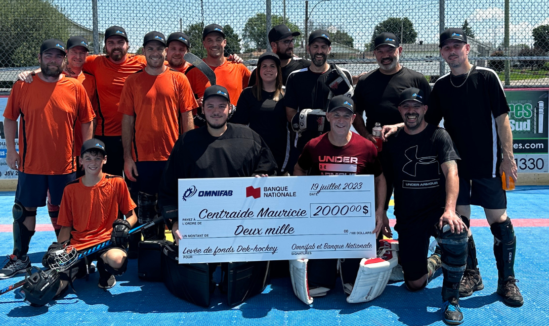 Omnifab organise un match de dek hockey pour démontrer son appui à Centraide Mauricie