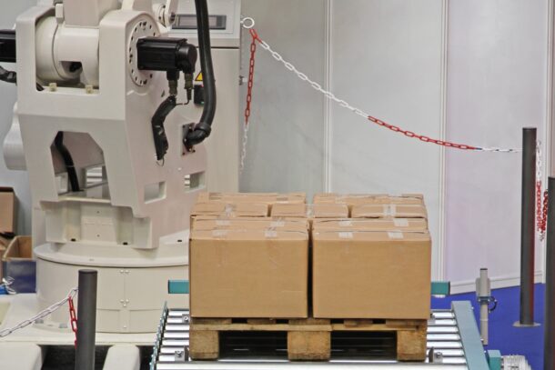 Omnifab vous explique ce que vous devez savoir à propos des palettiseurs