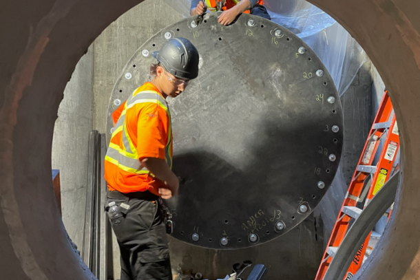 Fabrication de bouchons en acier sur mesure pour des conduites d’eau en HDPE